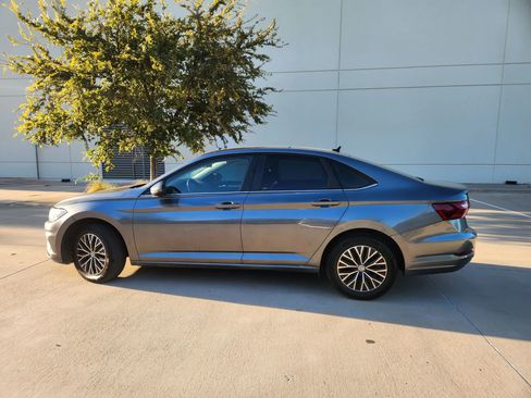 Used 2020 Volkswagen Jetta SE image 12