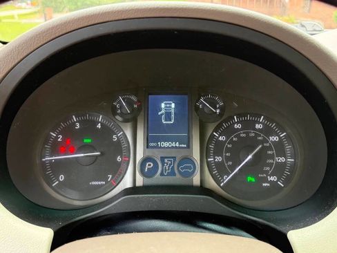 Used 2018 Lexus GX 460 Premium image 23