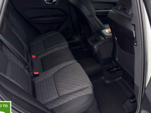 Used 2023 Volvo XC60 B5 Core image 19