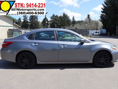 Used 2018 Nissan Altima 2.5 S w/ S Convenience Package FWD image 10