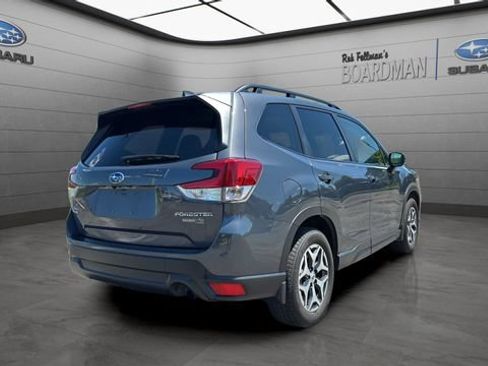 Used 2023 Subaru Forester Premium AWD/4WD image 5