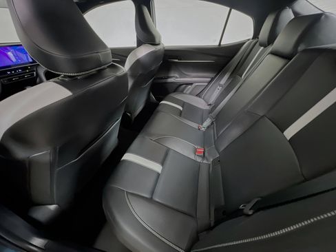 Used 2025 Toyota Camry SE w/ Multimedia Upgrade Package image 29