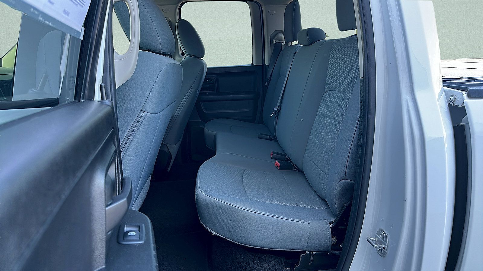 Used 2019 RAM 1500 Express AWD/4WD image 24
