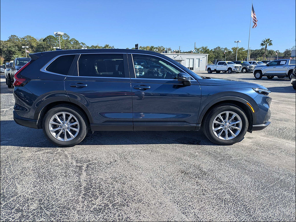 Used 2025 Honda CR-V EX-L image 4