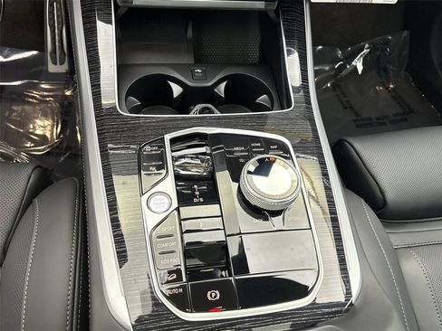 New 2026 BMW X5 xDrive40i w/ Executive Package image 23
