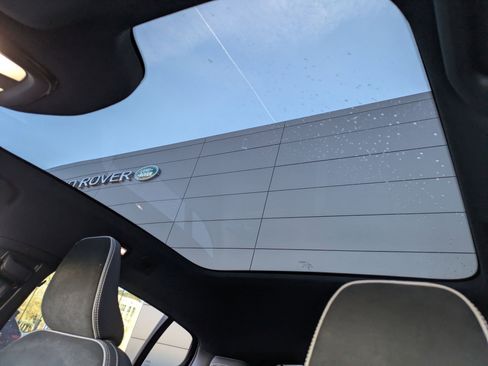 Certified 2023 Volvo C40 P8 Recharge Ultimate w/ Protection Package Premier image 23