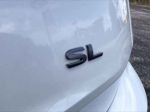 Used 2024 Nissan Rogue SL w/ SL Premium Package image 8