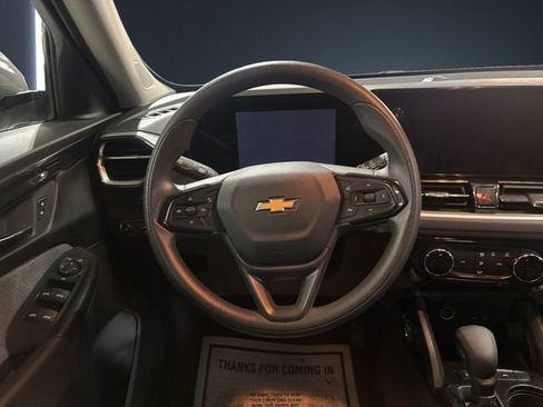 Used 2025 Chevrolet TrailBlazer LT image 12