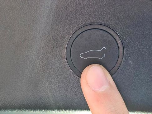 Used 2023 Tesla Model 3 Standard Range RWD image 69