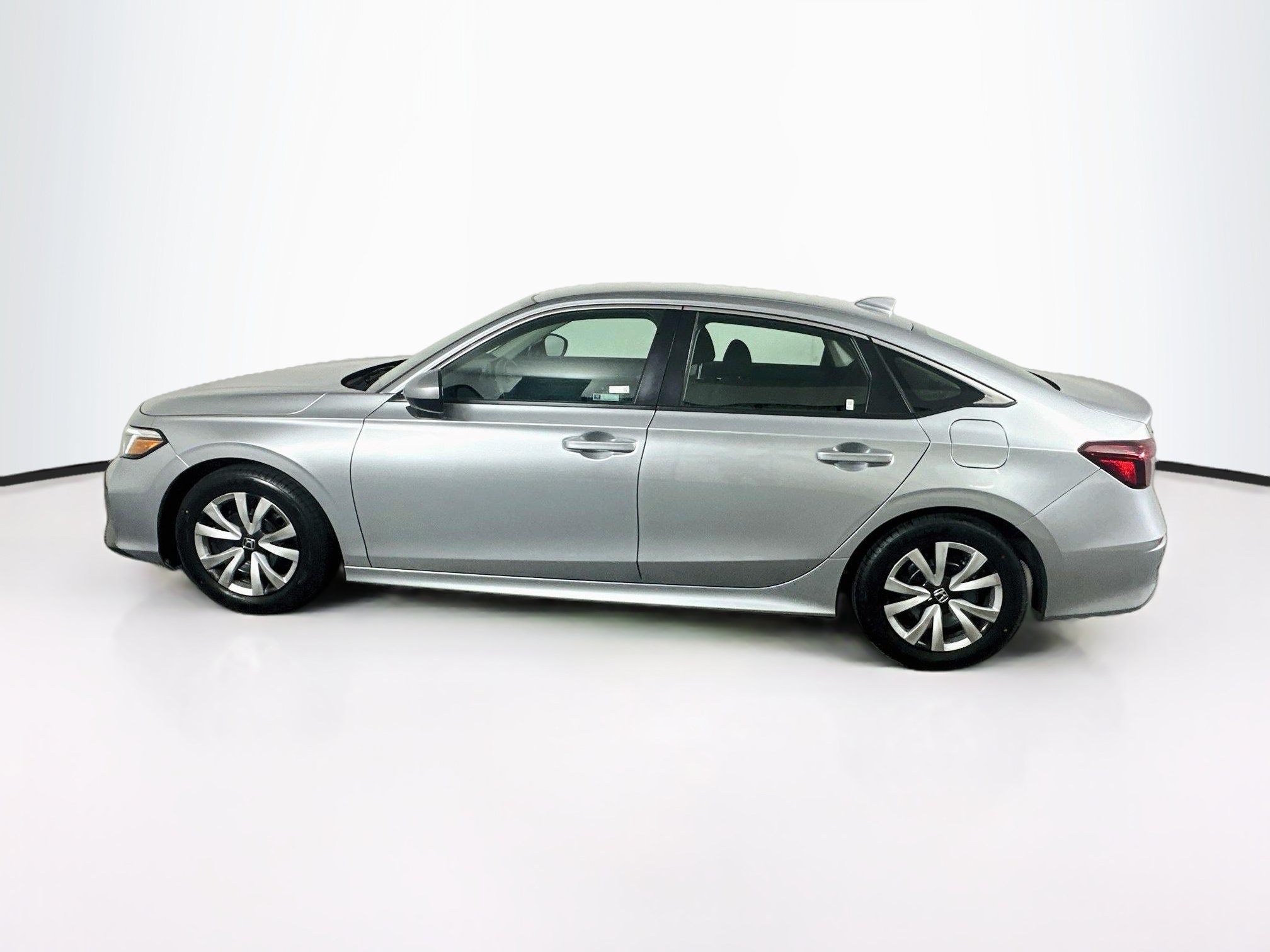 Used 2025 Honda Civic LX image 4