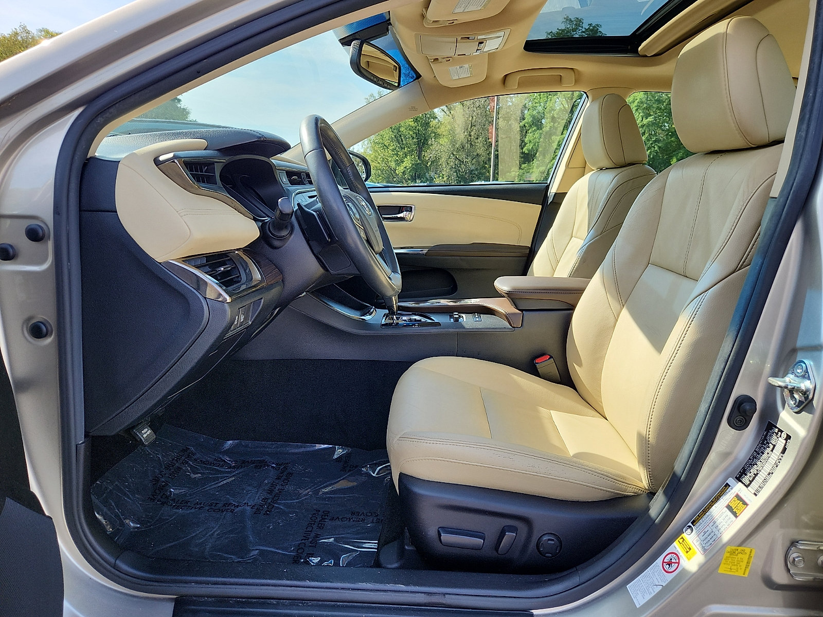 Used 2015 Toyota Avalon XLE Touring FWD image 13
