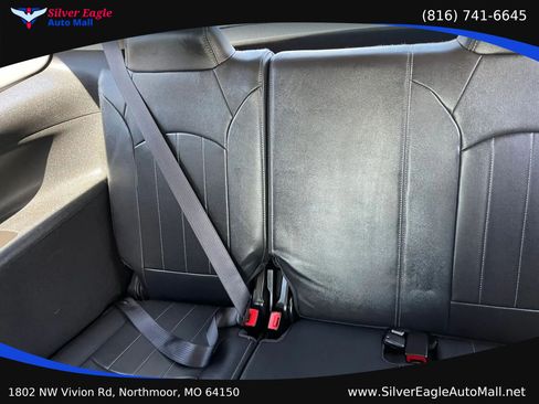 Used 2016 GMC Acadia Denali AWD/4WD image 12