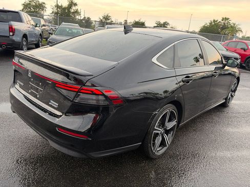 Used 2024 Honda Accord Sport image 7
