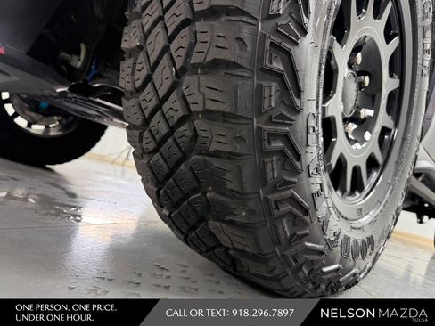 Used 2023 GMC Sierra 1500 AT4X w/ AT4X AEV Edition AWD/4WD image 10