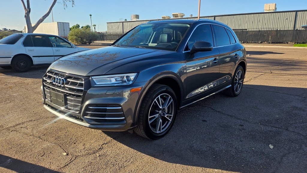 Used 2020 Audi Q5 e Premium AWD/4WD image 4