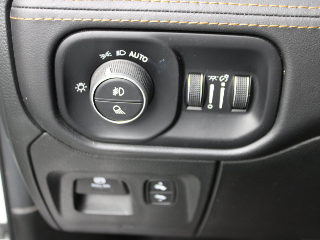 Used 2024 RAM 1500 Limited AWD/4WD image 57