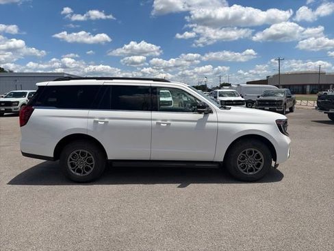 New 2026 Ford Expedition Active RWD image 7