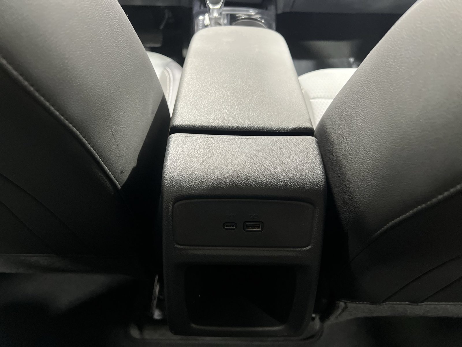 Used 2025 Chevrolet Trax LT w/ LT Convenience Package FWD image 20