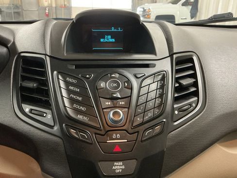 Used 2016 Ford Fiesta SE image 14