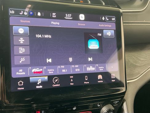 Used 2021 Jeep Grand Cherokee L Limited image 15