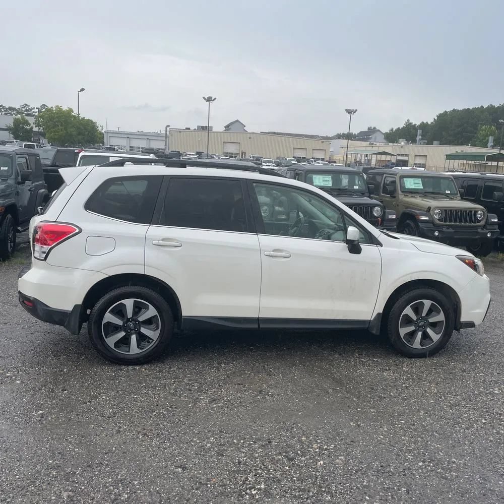 Used 2017 Subaru Forester 2.5i Limited w/ Protection Package #2 AWD/4WD image 10