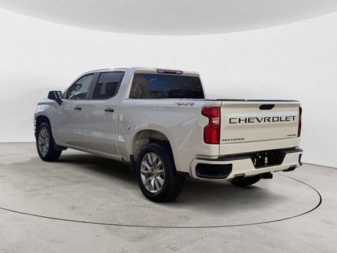 Used 2019 Chevrolet Silverado 1500 Custom w/ Custom Value Package image 3