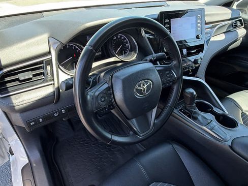 Used 2023 Toyota Camry SE FWD image 10