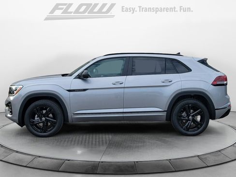 New 2026 Volkswagen Atlas Cross Sport SEL R-Line AWD/4WD image 4