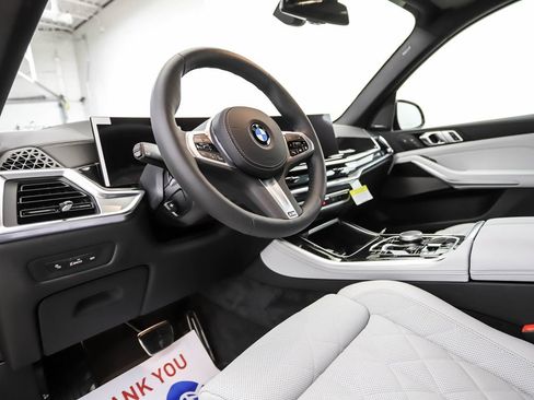 New 2026 BMW X5 xDrive40i w/ M Sport Package AWD/4WD image 10