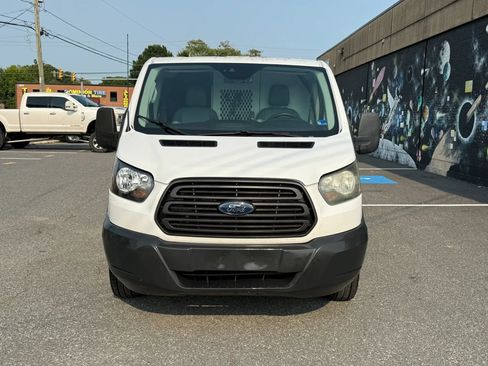 Used 2018 Ford Transit 250 130 Low Roof RWD image 15