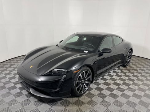 Used 2022 Porsche Taycan image 11