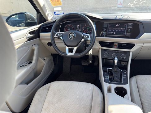 Used 2019 Volkswagen Jetta S image 21