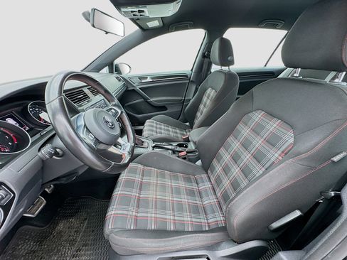 Used 2017 Volkswagen GTI Sport image 13
