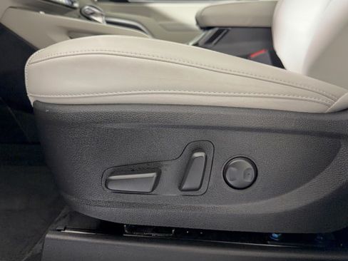 Used 2025 Kia Telluride S FWD image 16