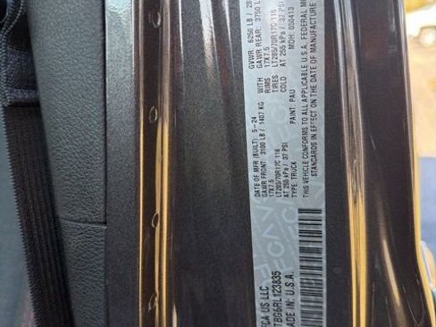 Used 2024 Jeep Gladiator Rubicon w/ Safety Group image 10