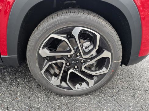 New 2026 Chevrolet Trax RS w/ Driver Confidence Package image 5