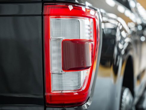 Used 2022 Ford F150 Lariat image 18