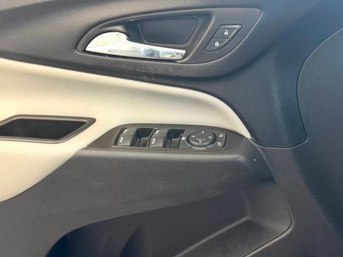 Used 2024 Chevrolet Equinox LS w/ Driver Confidence II Package FWD image 27