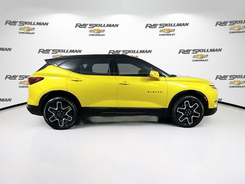Used 2023 Chevrolet Blazer RS w/ Driver Confidence II Package FWD image 8