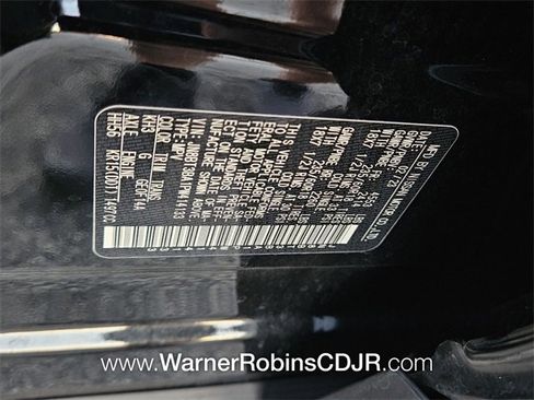 Used 2023 Nissan Rogue SV image 17