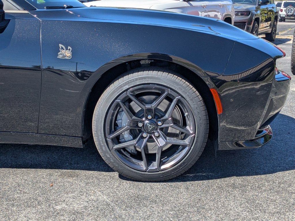 New 2026 Dodge Charger Scat Pack w/ Blacktop Package AWD/4WD image 12