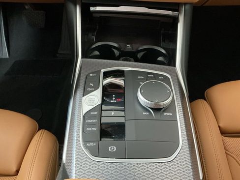 Certified 2025 BMW 330i Sedan w/ M Sport Package RWD image 13