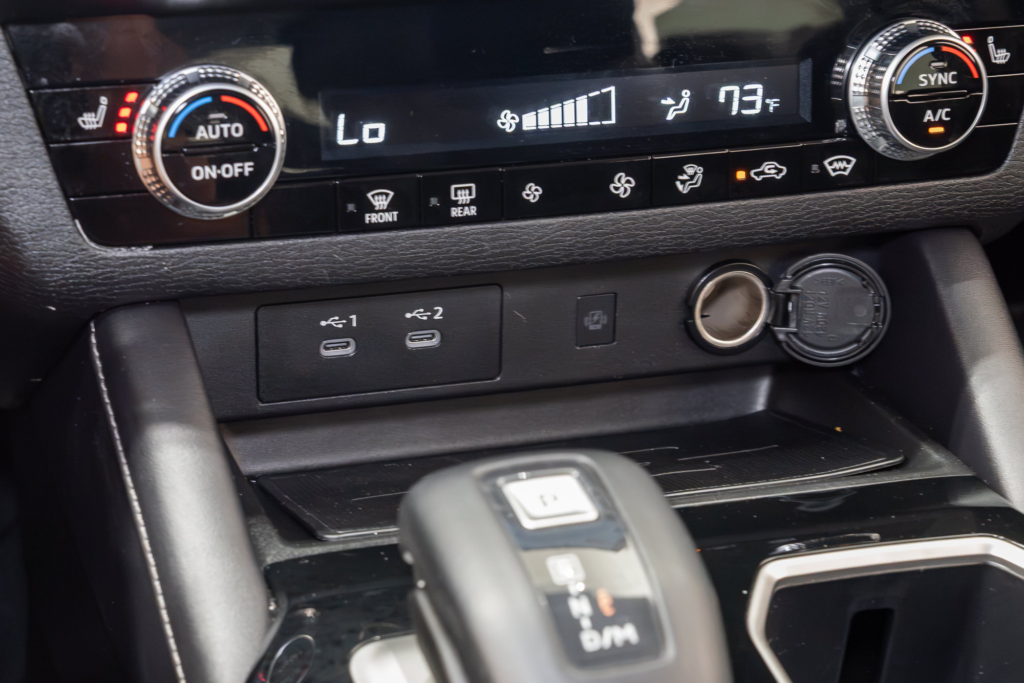 Used 2025 Mitsubishi Outlander SE AWD/4WD image 19