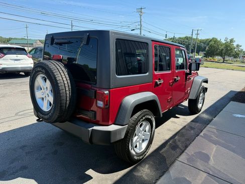 Used 2013 Jeep Wrangler Unlimited Sport AWD/4WD image 8