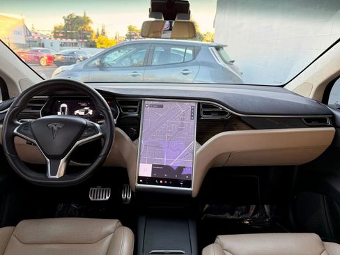 Used 2016 Tesla Model X Performance AWD/4WD image 11