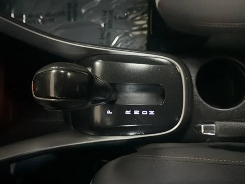 Used 2019 Chevrolet Trax LS w/ Tint and Cruise Package FWD image 12