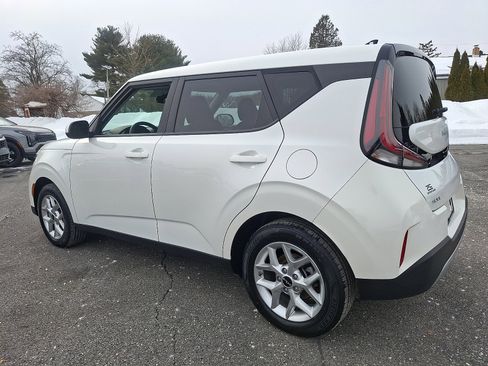 Certified 2024 Kia Soul LX w/ Option Group 015 image 4
