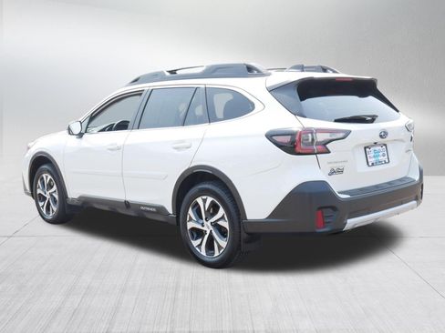 Used 2022 Subaru Outback Limited AWD/4WD image 5