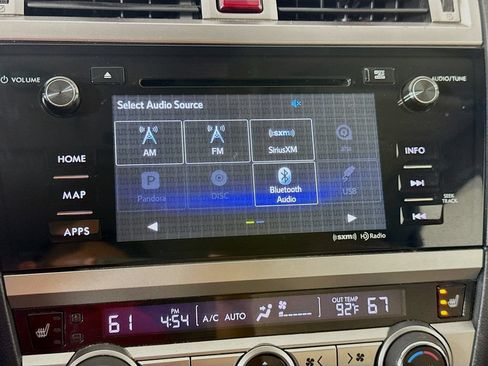 Used 2016 Subaru Outback 2.5i Limited AWD/4WD image 17