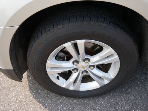 Used 2015 Chevrolet Equinox LT w/ Driver Convenience Package FWD image 16